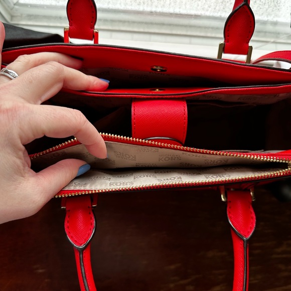 Michael kohrs purse - Picture 6 of 8